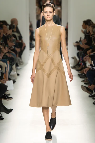 Look 26